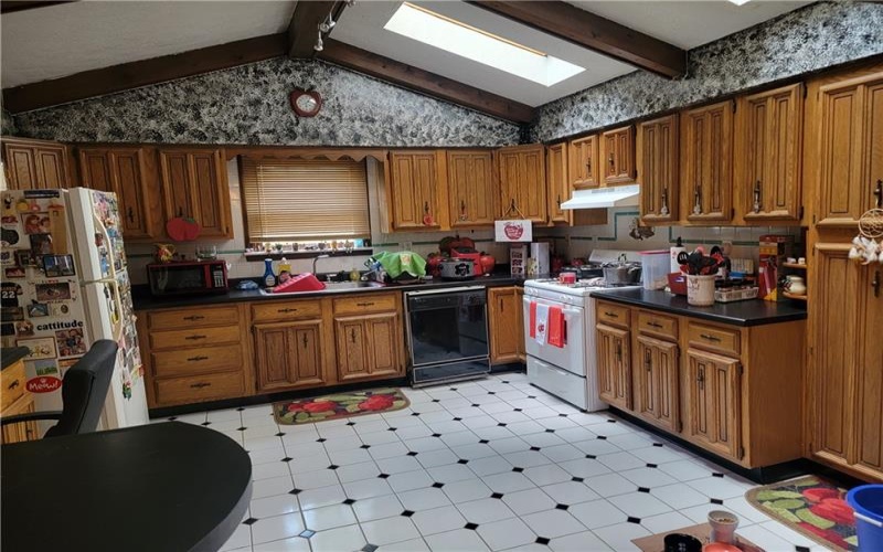 2110 Kenneth Ave, New Kensington, 15068, 2 Bedrooms Bedrooms, ,1.1 BathroomsBathrooms,Residential,For Sale,Kenneth Ave,1729129