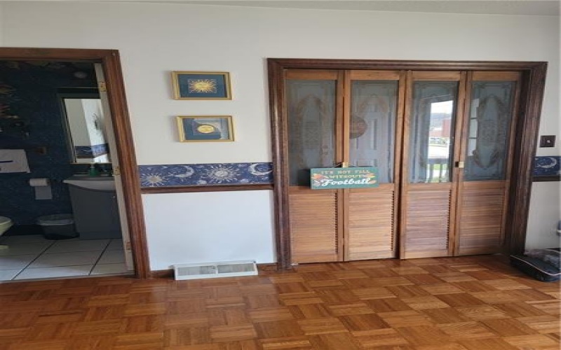 2110 Kenneth Ave, New Kensington, 15068, 2 Bedrooms Bedrooms, ,1.1 BathroomsBathrooms,Residential,For Sale,Kenneth Ave,1729129