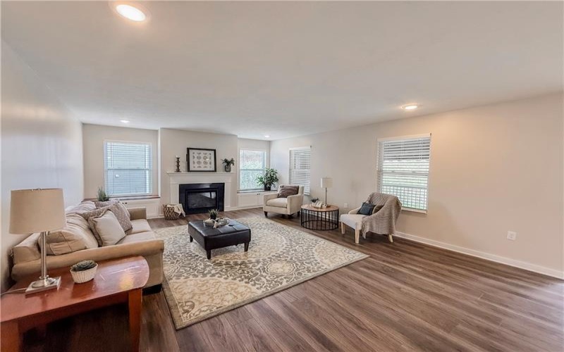 262 Lily Ridge Dr, Canonsburg, 15317, 4 Bedrooms Bedrooms, ,2.1 BathroomsBathrooms,Residential,For Sale,Lily Ridge Dr,1746229
