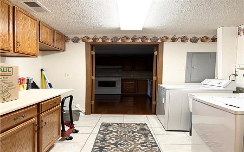 2850 Edgecliff Road, Lower Burrell, 15068, 2 Bedrooms Bedrooms, 7 Rooms Rooms,2 BathroomsBathrooms,Residential,For Sale,Edgecliff Road,1738131