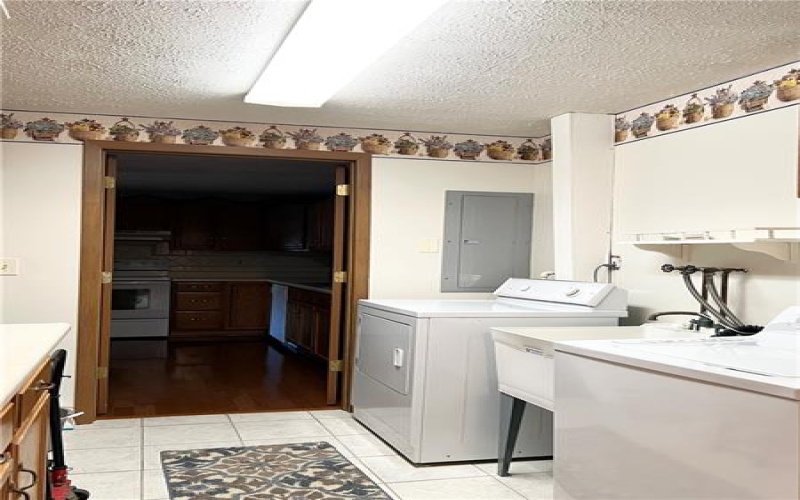 2850 Edgecliff Road, Lower Burrell, 15068, 2 Bedrooms Bedrooms, 7 Rooms Rooms,2 BathroomsBathrooms,Residential,For Sale,Edgecliff Road,1738131