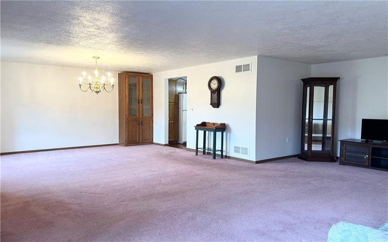 2850 Edgecliff Road, Lower Burrell, 15068, 2 Bedrooms Bedrooms, 7 Rooms Rooms,2 BathroomsBathrooms,Residential,For Sale,Edgecliff Road,1738131