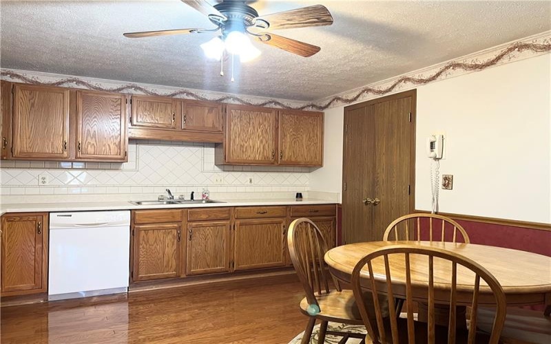 2850 Edgecliff Road, Lower Burrell, 15068, 2 Bedrooms Bedrooms, 7 Rooms Rooms,2 BathroomsBathrooms,Residential,For Sale,Edgecliff Road,1738131