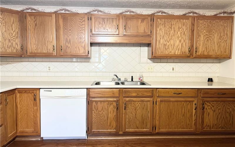 2850 Edgecliff Road, Lower Burrell, 15068, 2 Bedrooms Bedrooms, 7 Rooms Rooms,2 BathroomsBathrooms,Residential,For Sale,Edgecliff Road,1738131