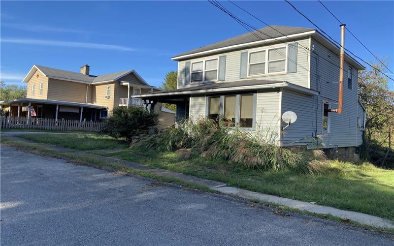 384 Market St., Clarksville, 15322, 3 Bedrooms Bedrooms, ,0.1 BathroomBathrooms,Residential,For Sale,Market St.,1740988