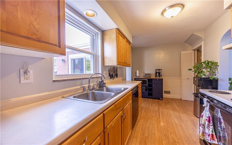 222 Glenview Dr, New Kensington, 15068, 4 Bedrooms Bedrooms, 11 Rooms Rooms,2.1 BathroomsBathrooms,Residential,For Sale,Glenview Dr,1746230