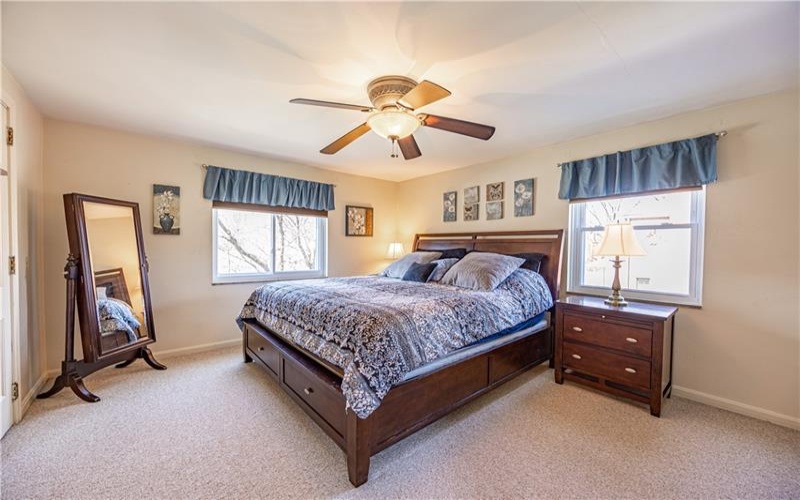 222 Glenview Dr, New Kensington, 15068, 4 Bedrooms Bedrooms, 11 Rooms Rooms,2.1 BathroomsBathrooms,Residential,For Sale,Glenview Dr,1746230