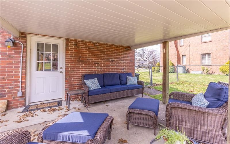 222 Glenview Dr, New Kensington, 15068, 4 Bedrooms Bedrooms, 11 Rooms Rooms,2.1 BathroomsBathrooms,Residential,For Sale,Glenview Dr,1746230