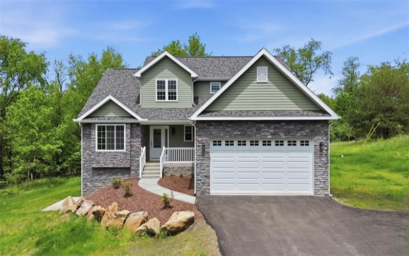 5149 Watters Road, Lower Burrell, 15068, 4 Bedrooms Bedrooms, ,3.1 BathroomsBathrooms,Residential,For Sale,Watters Road,1741007