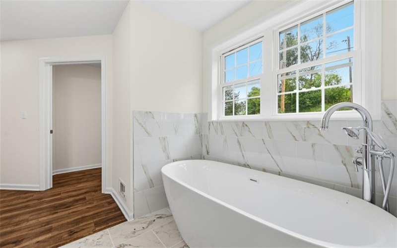 5149 Watters Road, Lower Burrell, 15068, 4 Bedrooms Bedrooms, ,3.1 BathroomsBathrooms,Residential,For Sale,Watters Road,1741007