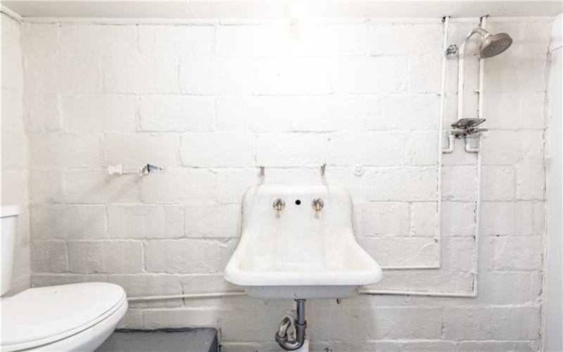 3621 Washington Ave, Finleyville, 15332, 2 Bedrooms Bedrooms, 7 Rooms Rooms,1.1 BathroomsBathrooms,Residential,For Sale,Washington Ave,1741011