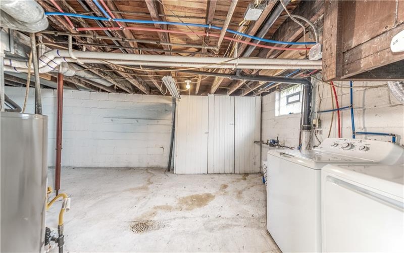 3621 Washington Ave, Finleyville, 15332, 2 Bedrooms Bedrooms, 7 Rooms Rooms,1.1 BathroomsBathrooms,Residential,For Sale,Washington Ave,1741011