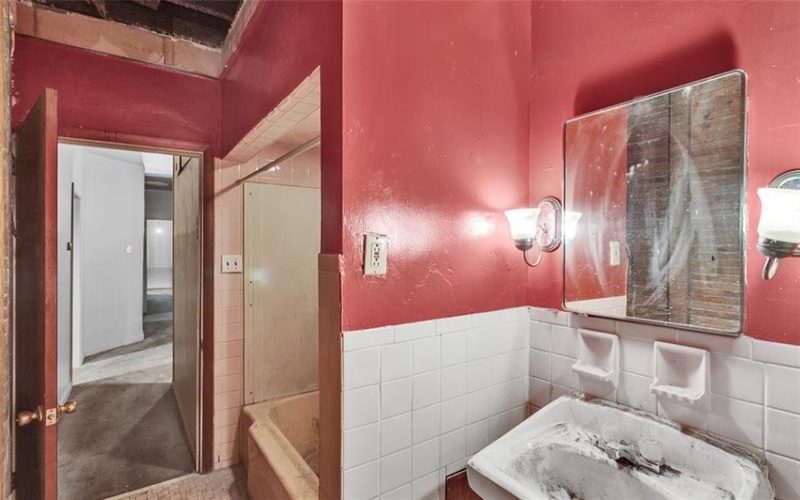 1421 5th Ave, New Kensington, 15068, ,Multi-unit,For Sale,5th Ave,1729333