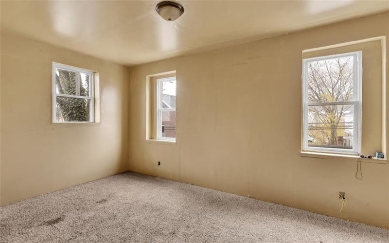 1421 5th Ave, New Kensington, 15068, ,Multi-unit,For Sale,5th Ave,1729333