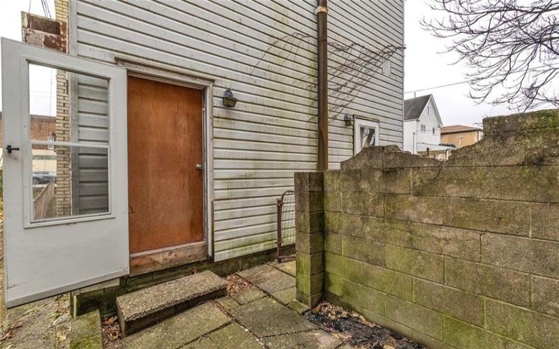 1421 5th Ave, New Kensington, 15068, ,Multi-unit,For Sale,5th Ave,1729333