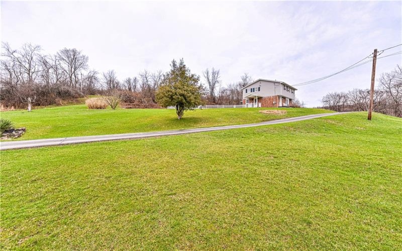 687 Middletown Road, New Stanton, 15672, 4 Bedrooms Bedrooms, 10 Rooms Rooms,2.2 BathroomsBathrooms,Residential,For Sale,Middletown Road,1743795