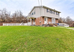 687 Middletown Road, New Stanton, 15672, 4 Bedrooms Bedrooms, 10 Rooms Rooms,2.2 BathroomsBathrooms,Residential,For Sale,Middletown Road,1743795