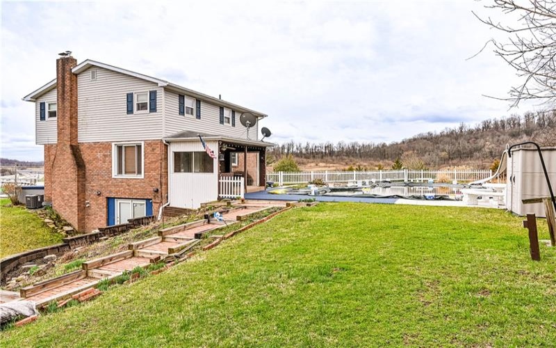 687 Middletown Road, New Stanton, 15672, 4 Bedrooms Bedrooms, 10 Rooms Rooms,2.2 BathroomsBathrooms,Residential,For Sale,Middletown Road,1743795
