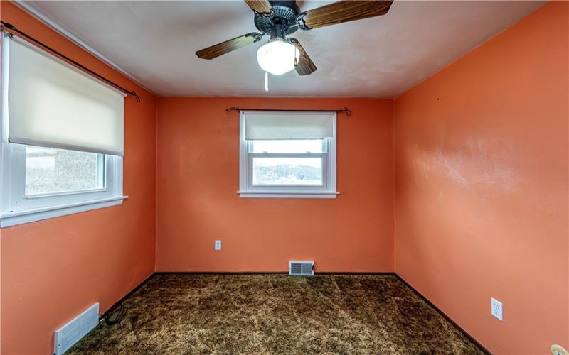 687 Middletown Road, New Stanton, 15672, 4 Bedrooms Bedrooms, 10 Rooms Rooms,2.2 BathroomsBathrooms,Residential,For Sale,Middletown Road,1743795