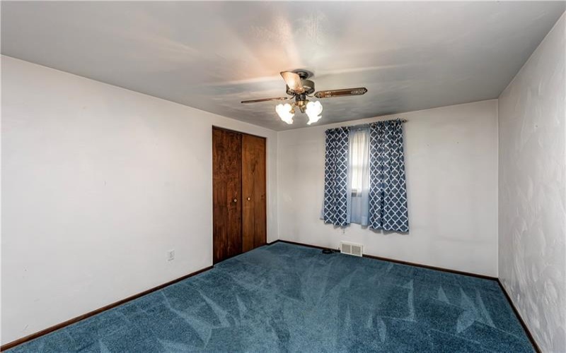 687 Middletown Road, New Stanton, 15672, 4 Bedrooms Bedrooms, 10 Rooms Rooms,2.2 BathroomsBathrooms,Residential,For Sale,Middletown Road,1743795
