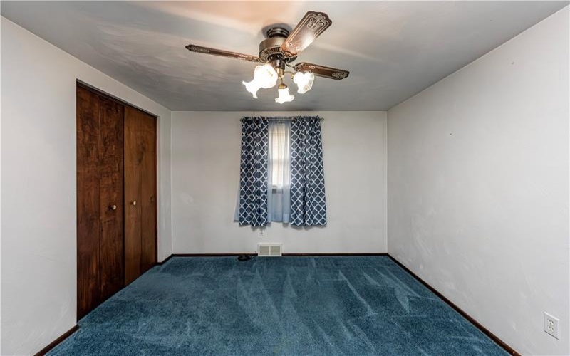687 Middletown Road, New Stanton, 15672, 4 Bedrooms Bedrooms, 10 Rooms Rooms,2.2 BathroomsBathrooms,Residential,For Sale,Middletown Road,1743795