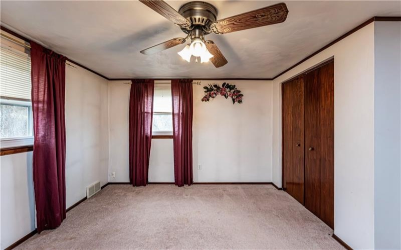 687 Middletown Road, New Stanton, 15672, 4 Bedrooms Bedrooms, 10 Rooms Rooms,2.2 BathroomsBathrooms,Residential,For Sale,Middletown Road,1743795