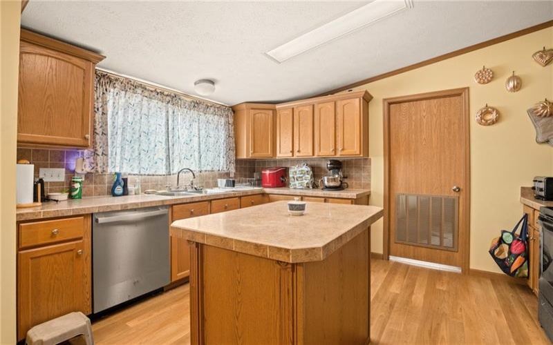 64 High View Dr, Donegal, 15628, 3 Bedrooms Bedrooms, ,2 BathroomsBathrooms,Residential,For Sale,High View Dr,1746313