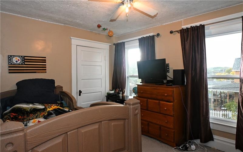 208 Independence Street, Perryopolis, 15473, 3 Bedrooms Bedrooms, 7 Rooms Rooms,1.1 BathroomsBathrooms,Residential,For Sale,Independence Street,1729409