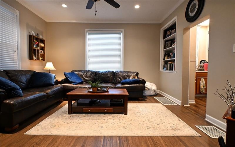 208 Independence Street, Perryopolis, 15473, 3 Bedrooms Bedrooms, 7 Rooms Rooms,1.1 BathroomsBathrooms,Residential,For Sale,Independence Street,1729409