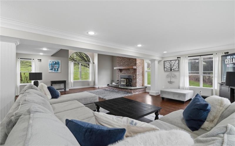 39 Valleyview Road, Scenery Hill, 15360, 5 Bedrooms Bedrooms, ,3.1 BathroomsBathrooms,Residential,For Sale,Valleyview Road,1746317