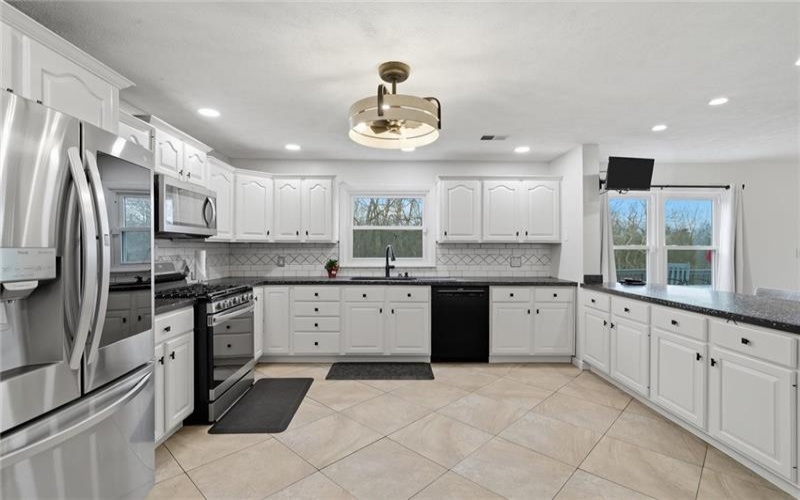 39 Valleyview Road, Scenery Hill, 15360, 5 Bedrooms Bedrooms, ,3.1 BathroomsBathrooms,Residential,For Sale,Valleyview Road,1746317