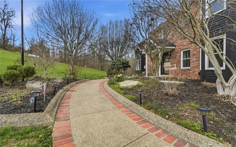 39 Valleyview Road, Scenery Hill, 15360, 5 Bedrooms Bedrooms, ,3.1 BathroomsBathrooms,Residential,For Sale,Valleyview Road,1746317