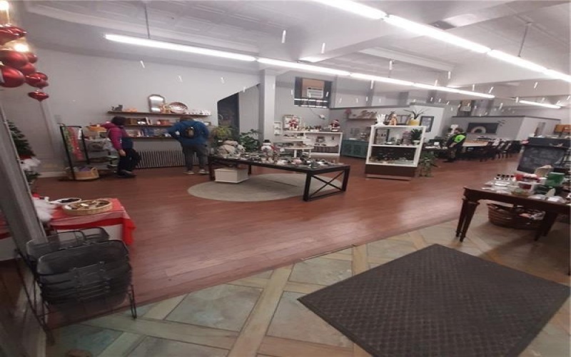 102 Pike St, Canonsburg, 15317, ,Commercial-industrial-business,For Sale,Pike St,1738220