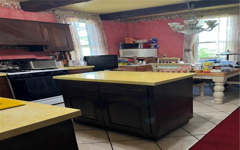 301 Center Avenue, New Stanton, 15672, 3 Bedrooms Bedrooms, 7 Rooms Rooms,1.1 BathroomsBathrooms,Residential,For Sale,Center Avenue,1733716