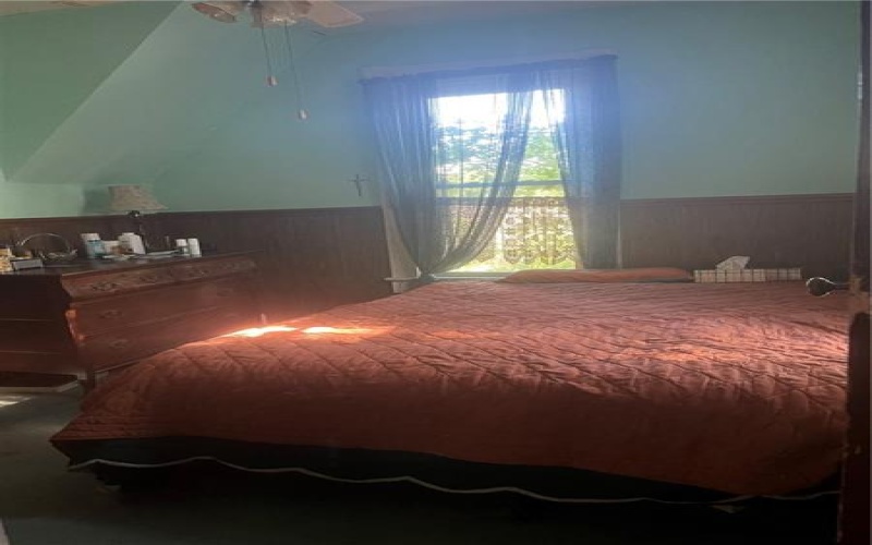 301 Center Avenue, New Stanton, 15672, 3 Bedrooms Bedrooms, 7 Rooms Rooms,1.1 BathroomsBathrooms,Residential,For Sale,Center Avenue,1733716