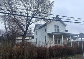 540 Center St, Clarksville, 15322, 2 Bedrooms Bedrooms, 6 Rooms Rooms,1 BathroomBathrooms,Residential,For Sale,Center St,1743838