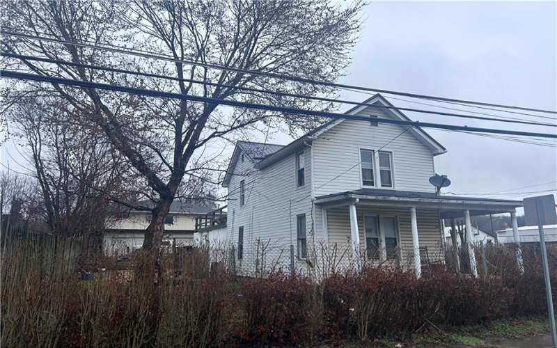 540 Center St, Clarksville, 15322, 2 Bedrooms Bedrooms, 6 Rooms Rooms,1 BathroomBathrooms,Residential,For Sale,Center St,1743838