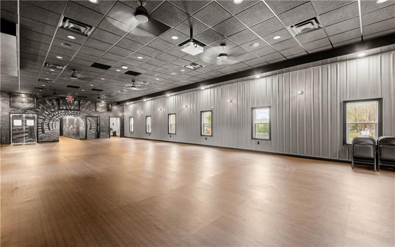 564 Front St, Fredericktown, 15333, ,Commercial-industrial-business,For Sale,Front St,1741057