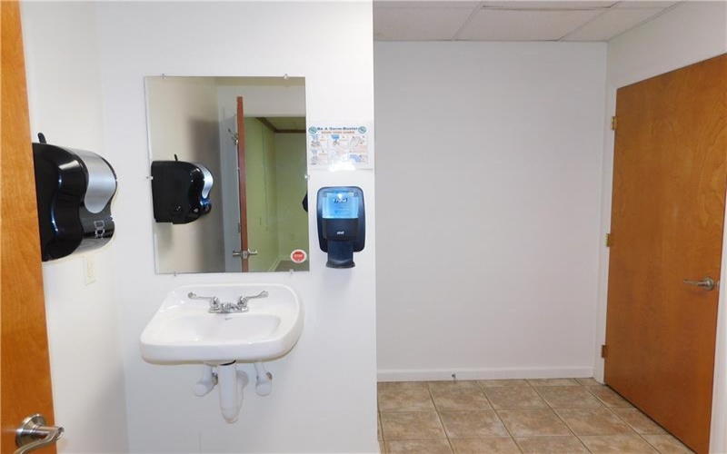 424 Gibson Avenue, Connellsville, 15425, ,Commercial-industrial-business,For Sale,Gibson Avenue,1729545