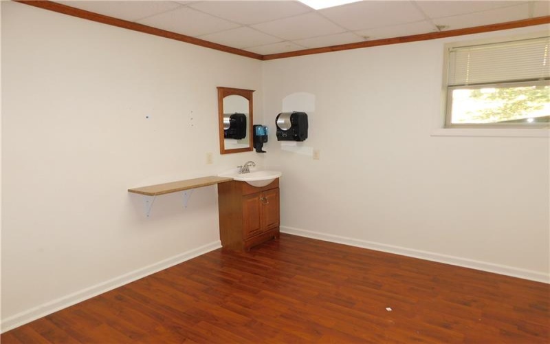424 Gibson Avenue, Connellsville, 15425, ,Commercial-industrial-business,For Sale,Gibson Avenue,1729545