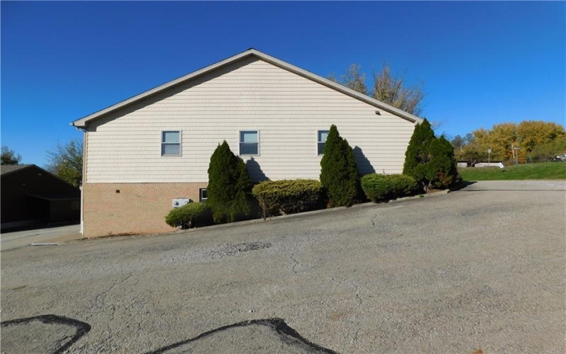 424 Gibson Avenue, Connellsville, 15425, ,Commercial-industrial-business,For Sale,Gibson Avenue,1729545