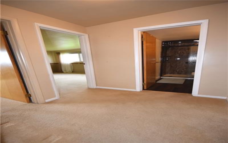 327 Wayne St, Claysville, 15323, 4 Bedrooms Bedrooms, 9 Rooms Rooms,2.1 BathroomsBathrooms,Residential,For Sale,Wayne St,1746368