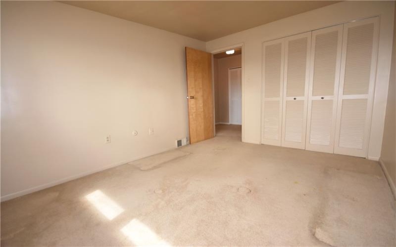 327 Wayne St, Claysville, 15323, 4 Bedrooms Bedrooms, 9 Rooms Rooms,2.1 BathroomsBathrooms,Residential,For Sale,Wayne St,1746368