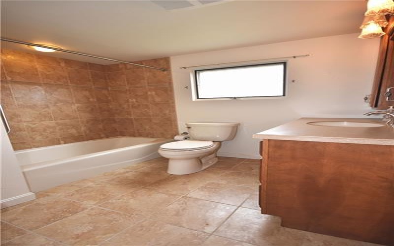 327 Wayne St, Claysville, 15323, 4 Bedrooms Bedrooms, 9 Rooms Rooms,2.1 BathroomsBathrooms,Residential,For Sale,Wayne St,1746368