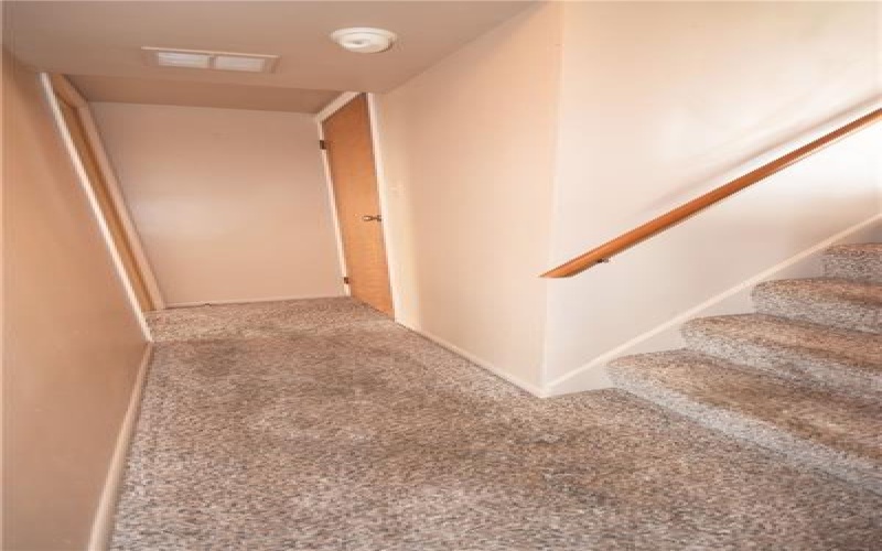 327 Wayne St, Claysville, 15323, 4 Bedrooms Bedrooms, 9 Rooms Rooms,2.1 BathroomsBathrooms,Residential,For Sale,Wayne St,1746368