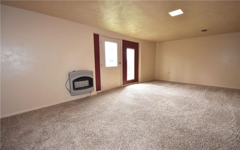 327 Wayne St, Claysville, 15323, 4 Bedrooms Bedrooms, 9 Rooms Rooms,2.1 BathroomsBathrooms,Residential,For Sale,Wayne St,1746368
