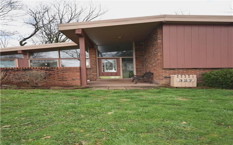 327 Wayne St, Claysville, 15323, 4 Bedrooms Bedrooms, 9 Rooms Rooms,2.1 BathroomsBathrooms,Residential,For Sale,Wayne St,1746368