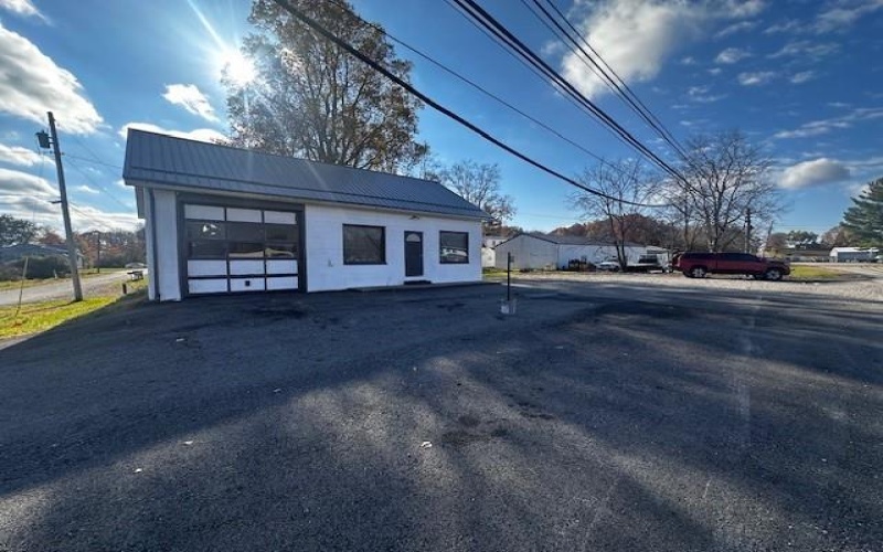 425 George Street, 15320, 15320, ,Commercial-industrial-business,For Sale,George Street,1729575