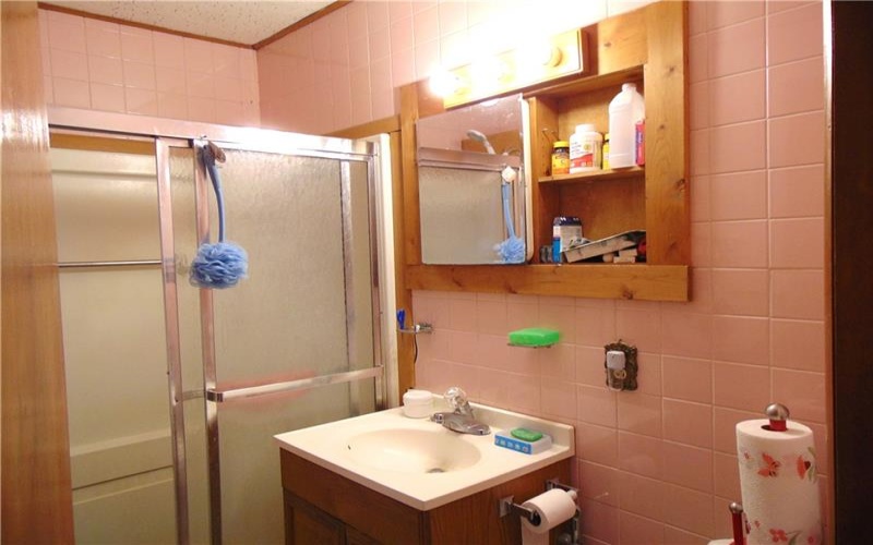 910 Lincoln Ave, Charleroi, 15022, 1 Bedroom Bedrooms, 6 Rooms Rooms,1 BathroomBathrooms,Residential,For Sale,Lincoln Ave,1741162