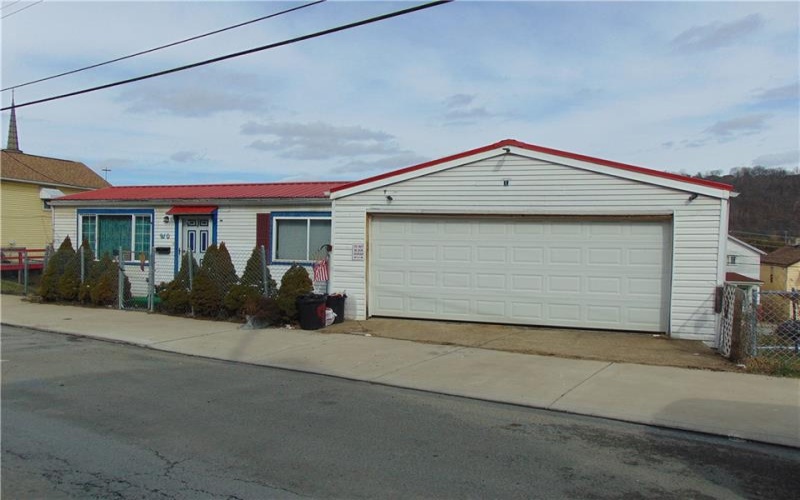 910 Lincoln Ave, Charleroi, 15022, 1 Bedroom Bedrooms, 6 Rooms Rooms,1 BathroomBathrooms,Residential,For Sale,Lincoln Ave,1741162